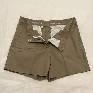 3/$25 🌟 GAP Weekend Shorts